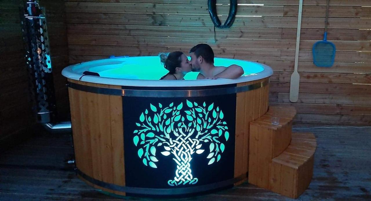 Au Chalet Bain Nordique Neuf Independant Calme Assure Haselbourg Luaran gambar